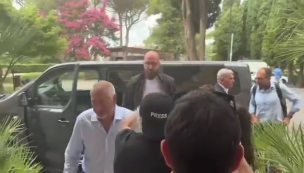 罗马诺：齐灵门将瓦尼亚吸收那不勒斯体检，转会费2100万欧元