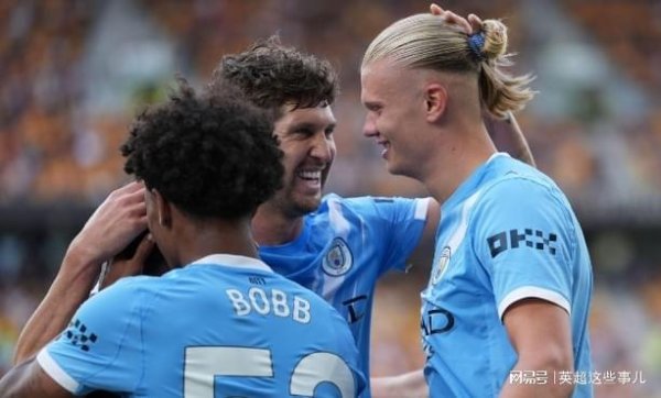 曼城4-0大捷登顶！5500万新援独造3球，哈兰德记载之夜轰2球！