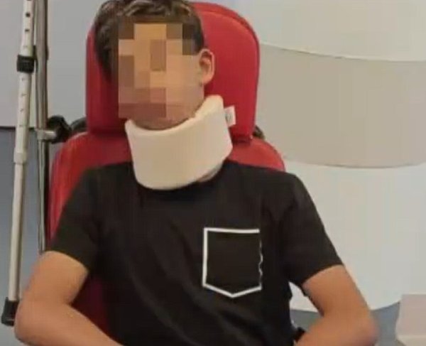 殴打敌手&赛后被冲场成年东说念主打! 意大利13岁门将被禁赛一年