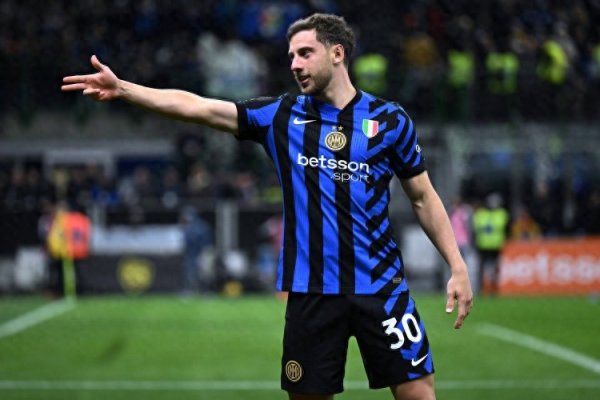 米体: 都沃有计划让卡洛斯-奥古斯托顶替迪马尔科, 首发出战尤文