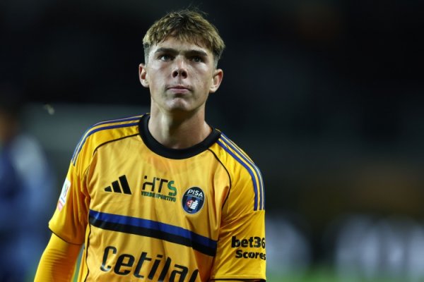 意媒：布冯之子代表比萨演出意甲首秀，他在比赛尾声时替补出场