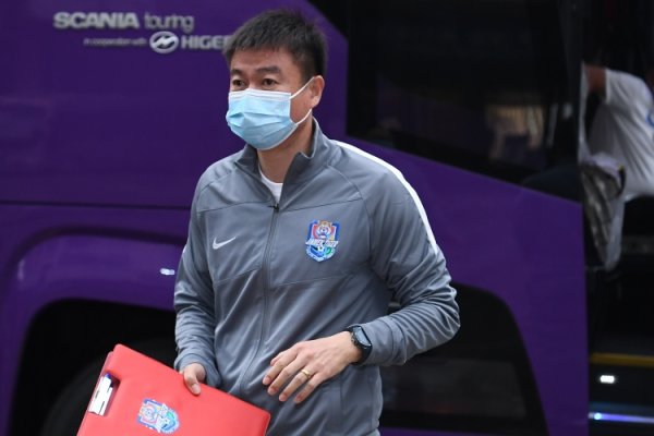 记者：津门虎队未来收假开练 于根伟近一周每天跑病院输液和谐