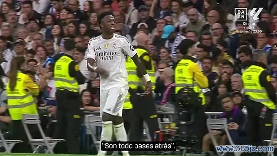 火力全开！维尼修斯赛中嘲讽亚马尔：仅仅回传就行