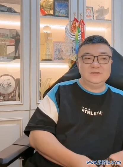 董路：8年比赛锻真金不怕火支拨1800万；盘算推算确立作事队邻接留洋小将