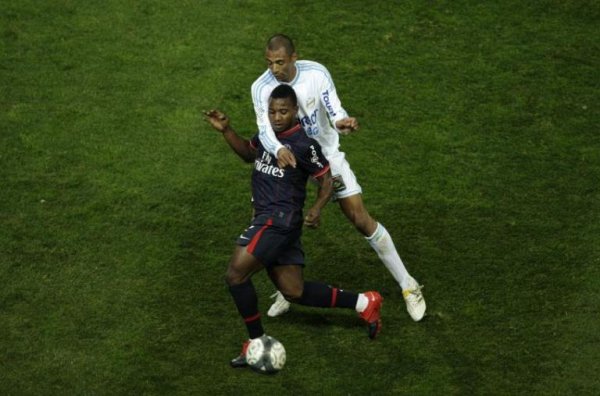 马赛对巴黎比赛推迟并非初度，2009年曾因流感推迟一个月