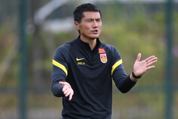 期待！邵佳一握教国足，首期名单谁入选谁落第？年青化趋势接续？