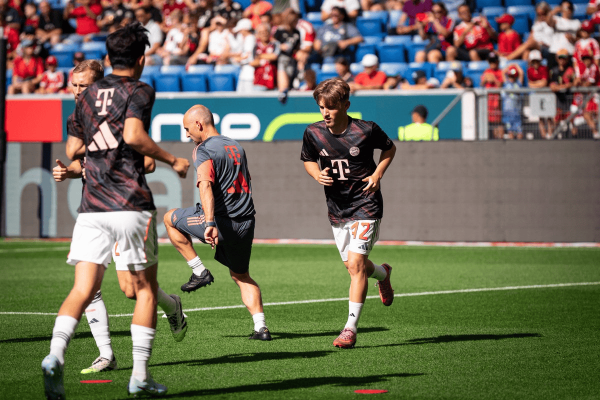 巴斯勒: 卡尔的进展还有好多不及, 凯恩是拜仁不可或缺的