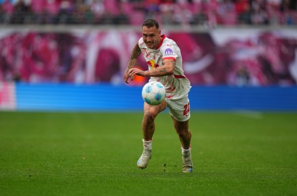 劳姆：我尽力成为国度队的粘合剂，并展现情谊和躯壳抗拒才智