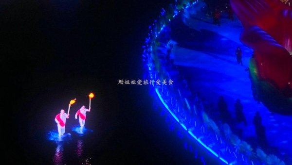 球王容志行现身广州十五运开幕式，最戳泪点情感时分，勾球迷回忆