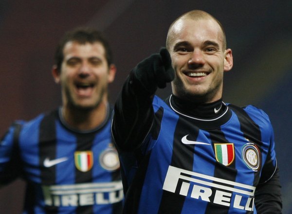 斯内德回忆贝尼特斯捏教国米：他来的时机永别，咱们相处并攻击易