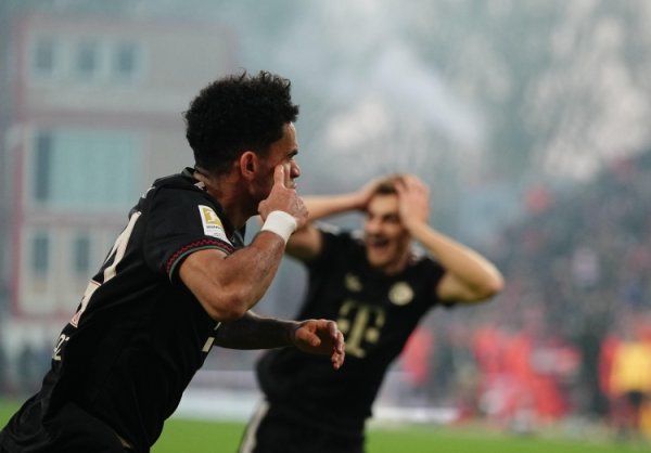 TA：迪亚斯为拜仁提供了紧要扶植，而利物浦在蹙迫上显过劲不从心