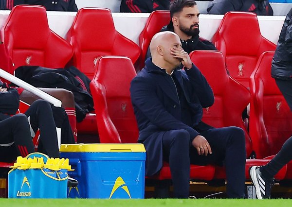 斯洛特：中场时没东谈主预感到会输1-4，我也在反想我方的选拔