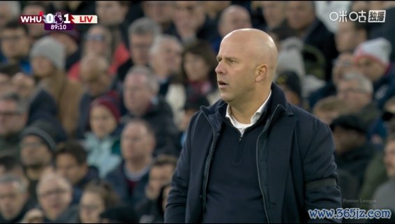 斯圣！利物浦客场1-0出奇，伦敦畅通场响起嘹亮的斯洛特之歌